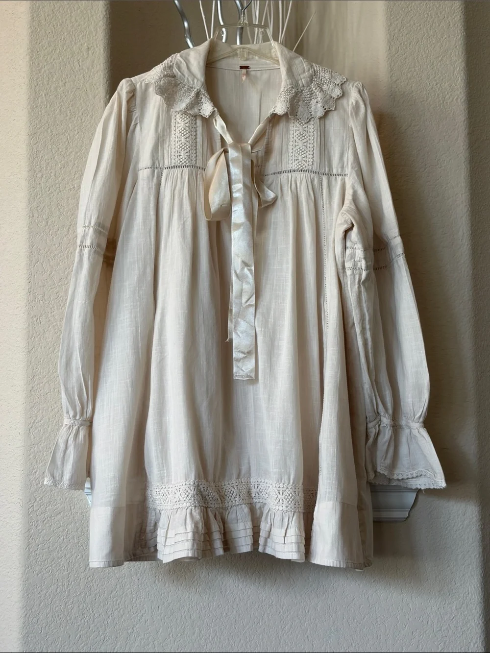 Free People Ivory Long-Sleeve Tie-Neck Mini Dress Size XL